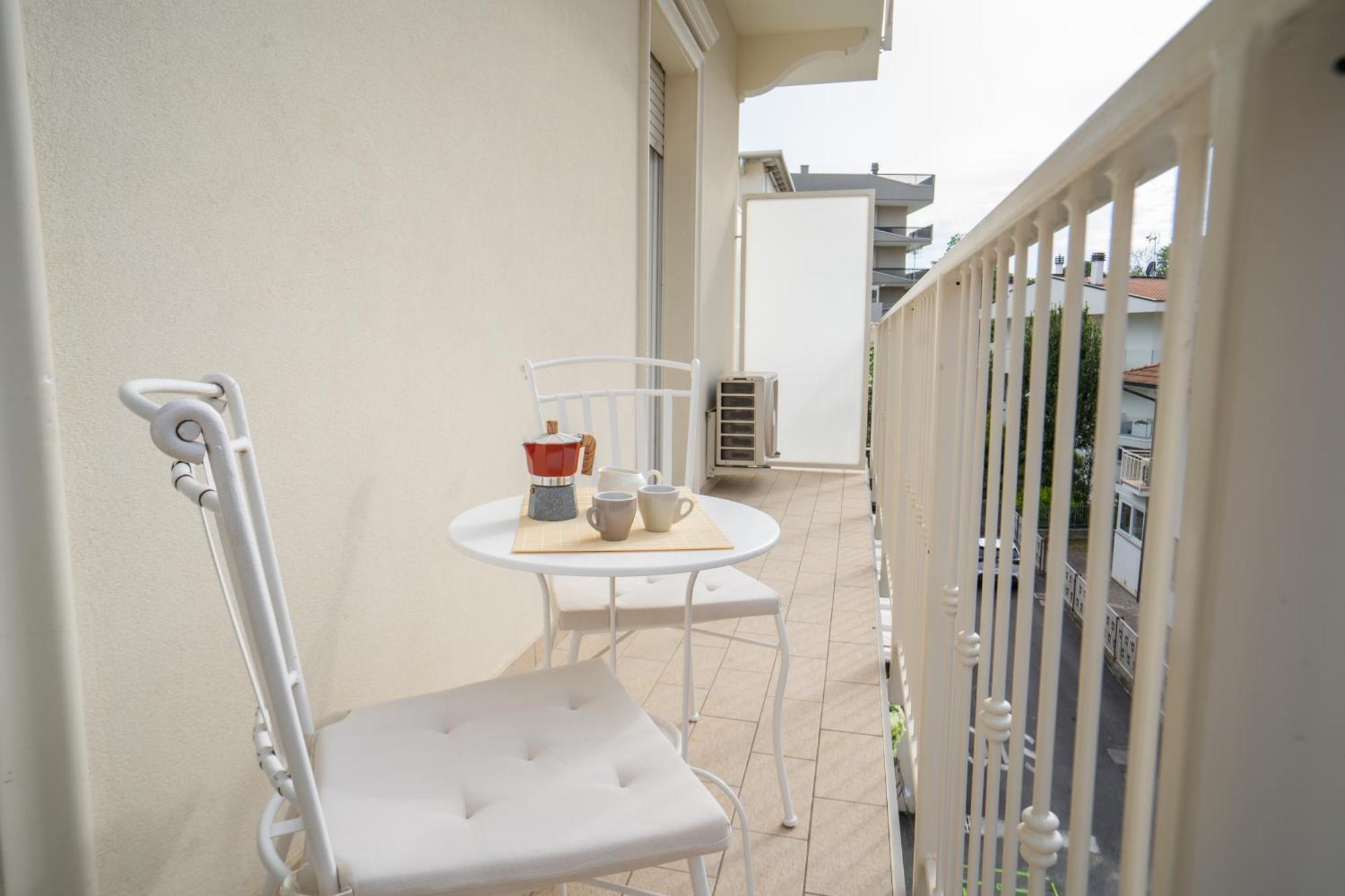 Mare Aparthotel 2*